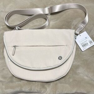 New Lululemon All night festival bag